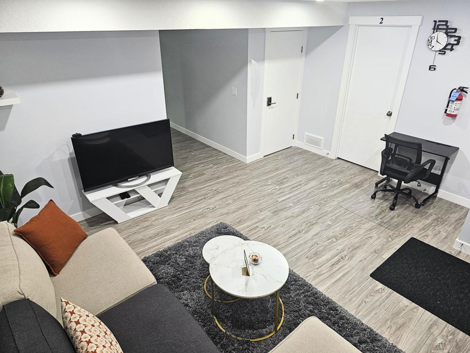 Guest In Southeast * Calgary